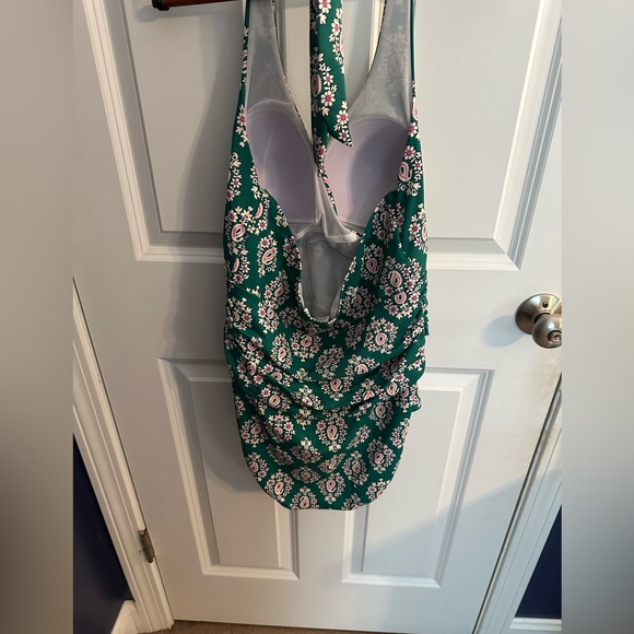 Women’s Green Boden Halter Swimsuit Size 12L (UK Size 16L) - Picture 4 of 5